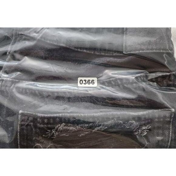 AMERICAN EAGLE Cross Waist Mom High Rise Shorts Distressed Black Size 10 - Picture 9 of 9